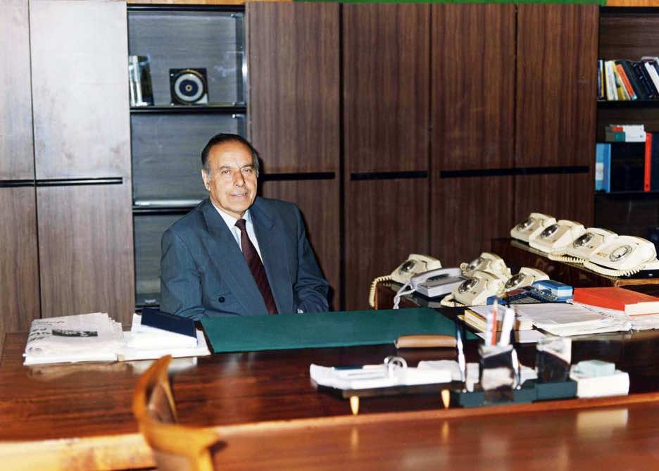 Heydər Əliyevin Naxçıvan MR Ali Məclisinin sədri seçilməsi