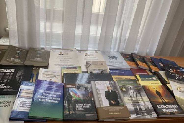 Prezident Kitabxanasının fondu yeni nəşrlərlə zənginləşdi