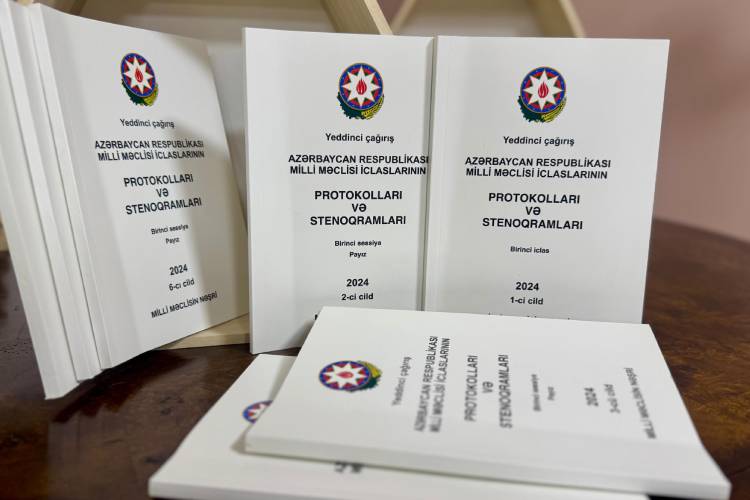 Milli Məclis Prezident Kitabxanasına nəşrlər hədiyyə edib