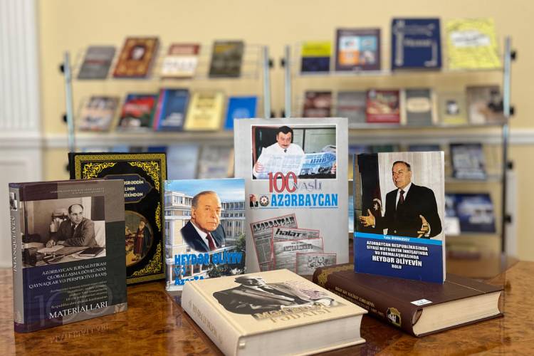 Prezident Kitabxanasında Milli Mətbuat və Jurnalistika Günü münasibətilə kitab sərgisi təşkil olunub